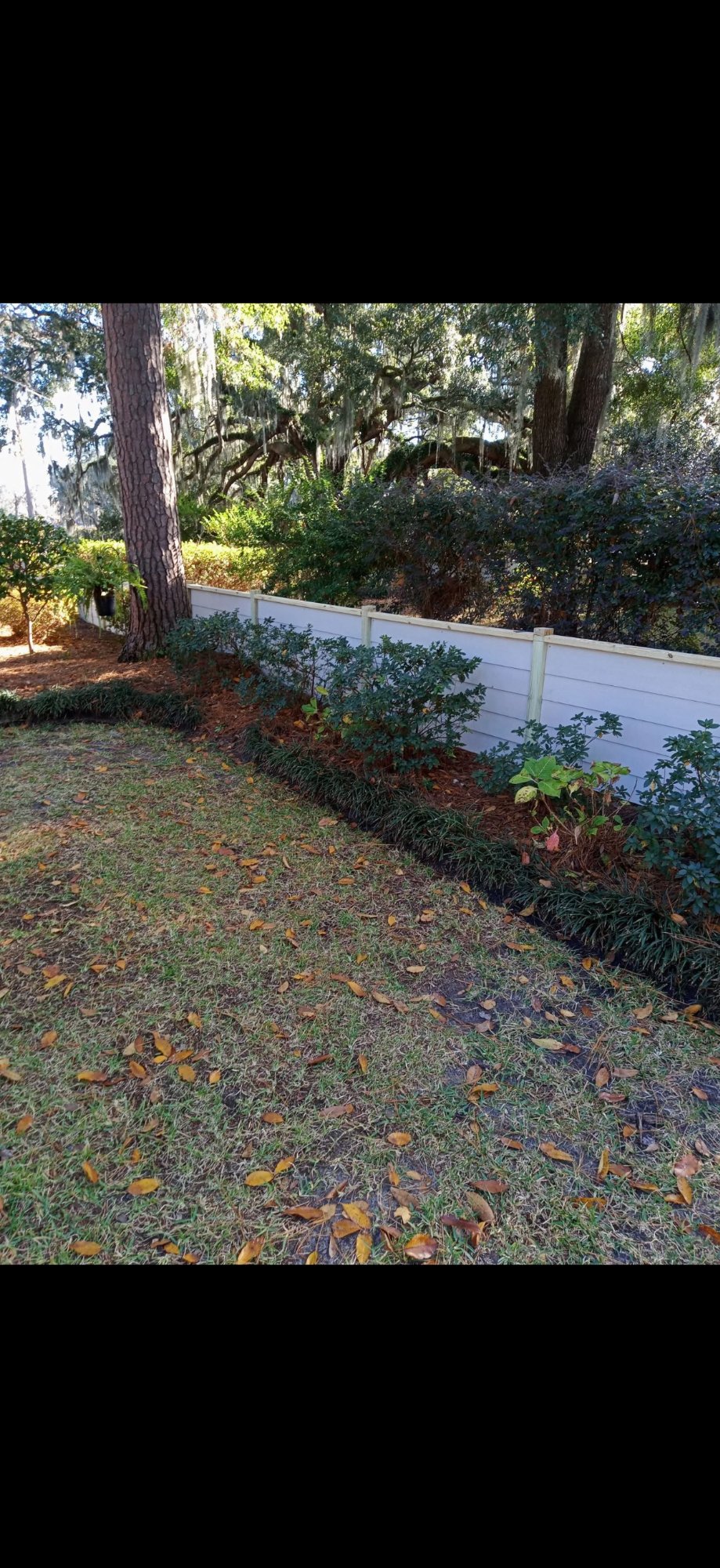 Vinyl fence perimeter